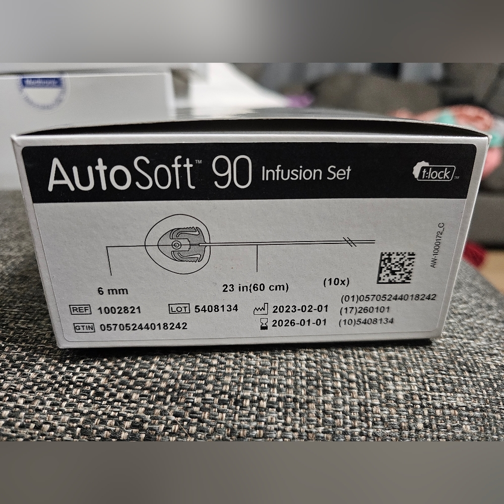 AutoSoft 90 infusion set 23 inches 6mm